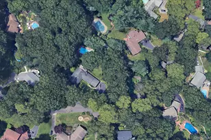 27 Longwood Dr, South Huntington, NY 11746 - Photo 35