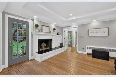 27 Longwood Drive, South Huntington, NY 11746 - Photo 15