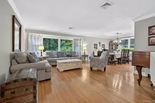 27 Longwood Dr, South Huntington, NY 11746 - Photo 5