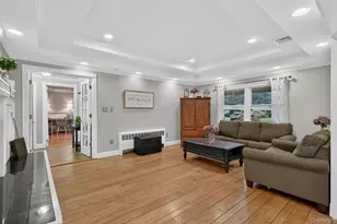 27 Longwood Dr, South Huntington, NY 11746 - Photo 17