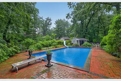 27 Longwood Drive, South Huntington, NY 11746 - Photo 37