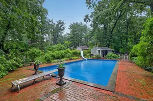 27 Longwood Dr, South Huntington, NY 11746 - Photo 37