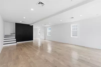 157 Sportsmans Avenue, Freeport, NY 11520 - Photo 11