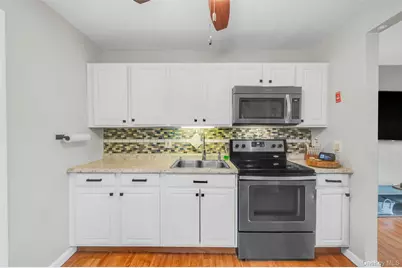 119 Parkwood Drive, Shirley, NY 11967 - Photo 9