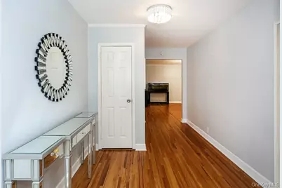 6-8 Wooleys Lane #B34, Great Neck, NY 11023 - Photo 7