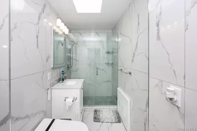 6-8 Wooleys Lane #B34, Great Neck, NY 11023 - Photo 31
