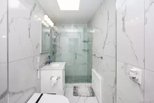 68 Wooleys Ln, Great Neck, NY 11023 - Photo 31