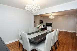 68 Wooleys Ln, Great Neck, NY 11023 - Photo 19