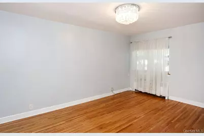 6-8 Wooleys Lane #B34, Great Neck, NY 11023 - Photo 25