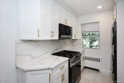 6-8 Wooleys Lane #B34, Great Neck, NY 11023 - Photo 13