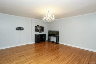 68 Wooleys Ln, Great Neck, NY 11023 - Photo 21