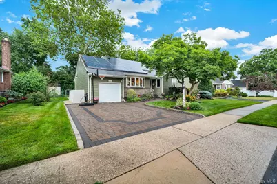 622 Harrison Avenue, East Meadow, NY 11554 - Photo 41