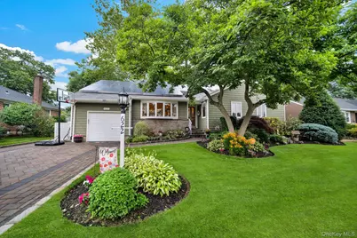 622 Harrison Avenue, East Meadow, NY 11554 - Photo 43