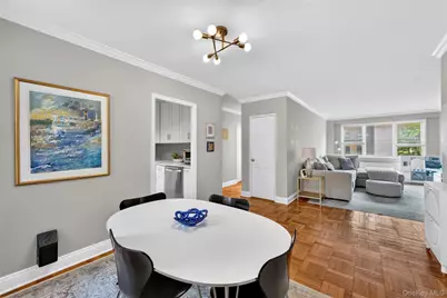 240 Garth Road #4H2, Scarsdale, NY 10583 - Photo 11