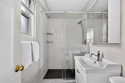 240 Garth Road #4H2, Scarsdale, NY 10583 - Photo 23