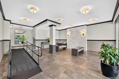 240 Garth Road #4H2, Scarsdale, NY 10583 - Photo 5