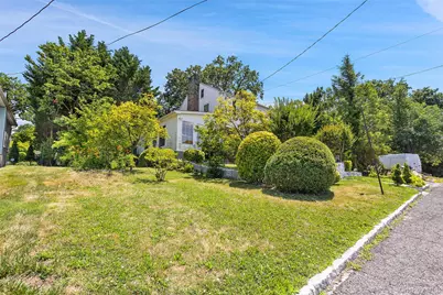 74 Elaine Terrace, Yonkers, NY 10701 - Photo 7
