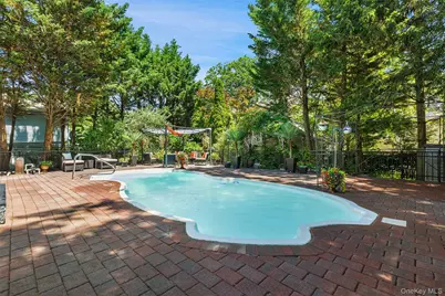 74 Elaine Terrace, Yonkers, NY 10701 - Photo 13
