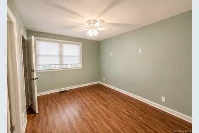 2526 Dogwood Avenue, East Meadow, NY 11554 - Photo 7