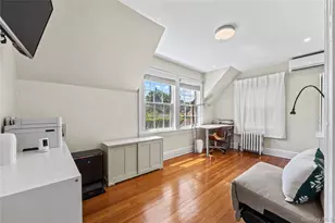 82 Superior Rd, Floral Park, NY 11001 - Photo 25