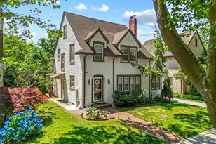 82 Superior Rd, Floral Park, NY 11001 - Photo 13