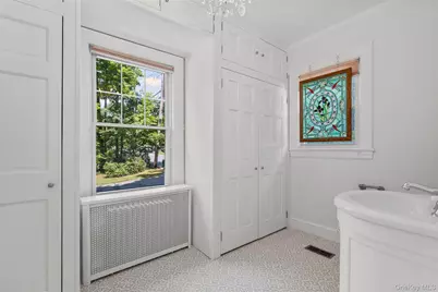 121 Walworth Avenue, Scarsdale, NY 10583 - Photo 15