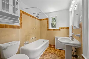 121 Walworth Ave, Scarsdale, NY 10583 - Photo 19