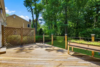 121 Walworth Avenue, Scarsdale, NY 10583 - Photo 27