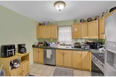 117 Eastgate Road, Massapequa Park, NY 11762 - Photo 3