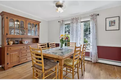 8 Tuscan Court, Huntington, NY 11746 - Photo 3