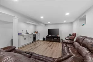 2184 Seneca Dr S, Merrick, NY 11566 - Photo 35