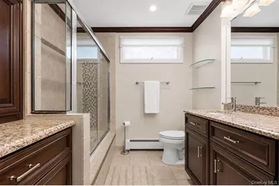 2184 Seneca Drive S, Merrick, NY 11566 - Photo 23