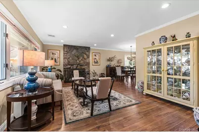 2184 Seneca Drive S, Merrick, NY 11566 - Photo 5