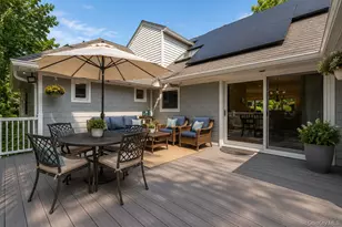 2184 Seneca Dr S, Merrick, NY 11566 - Photo 39