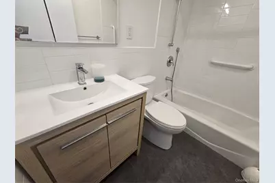 240-29 70 Avenue #2, Douglaston, NY 11362 - Photo 13