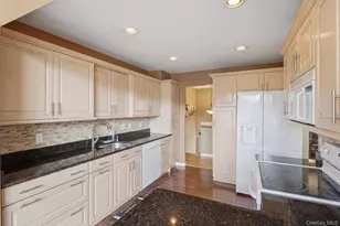 11 Applesauce Ln, Wappingers Falls, NY 12590 - Photo 5