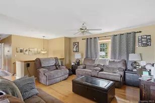 11 Applesauce Ln, Wappingers Falls, NY 12590 - Photo 3