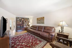 66-15 Gray St, Middle Village, NY 11379 - Photo 5