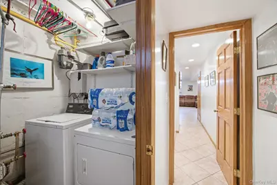 66-15 Gray Street, Middle Village, NY 11379 - Photo 19