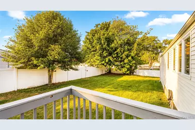 23 13th Street, Bohemia, NY 11716 - Photo 17