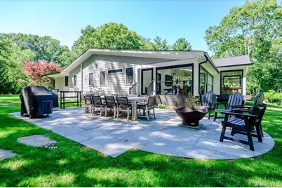 225 Laurel Lane, Syosset, NY 11791 - Photo 35