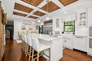 225 Laurel Ln, Syosset, NY 11791 - Photo 5