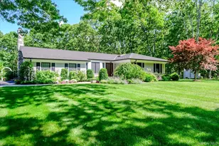 225 Laurel Ln, Syosset, NY 11791 - Photo 3