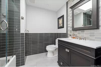225 Laurel Lane, Syosset, NY 11791 - Photo 25