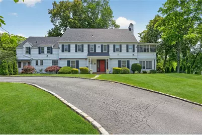 5 Kohlsaat Court, Smithtown, NY 11787 - Photo 1