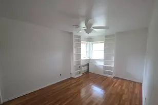 172 Evergreen Dr, Westbury, NY 11590 - Photo 17