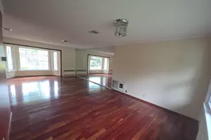 172 Evergreen Dr, Westbury, NY 11590 - Photo 5