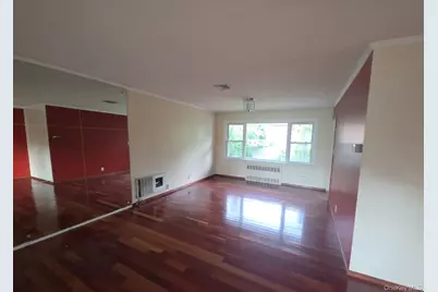 172 Evergreen Drive, Westbury, NY 11590 - Photo 3