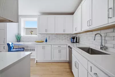 522 Shore Rd Road #3BB, Long Beach, NY 11561 - Photo 9