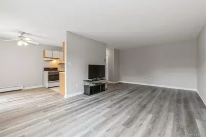 460 Old Town Road #1 F, Port Jefferson Station, NY 11776 - Photo 7